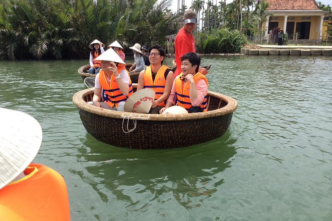 Market Tour , Basket Boat and Cooking Class Hoi An - Cooking class at a local home: 5 dishes, hands-on teaching