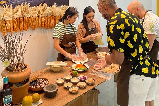 Market Tour & Cooking class in Ha Noi City - From Market to Kitchen: The Logic Behind Vietnamese Cooking
