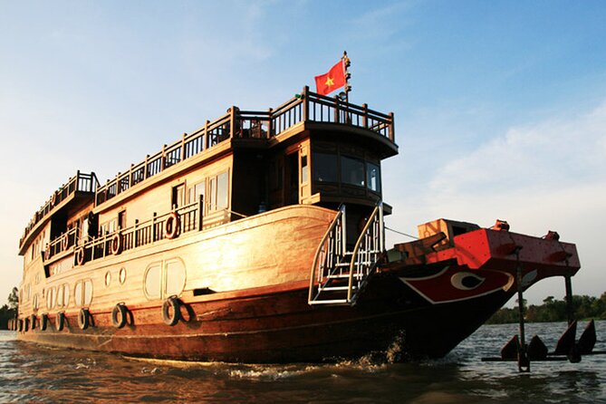 Mekong Eyes Cruises 2Days/1 Night - The eye-opening ceremony: bow eyes, luck, and a bit of meaning