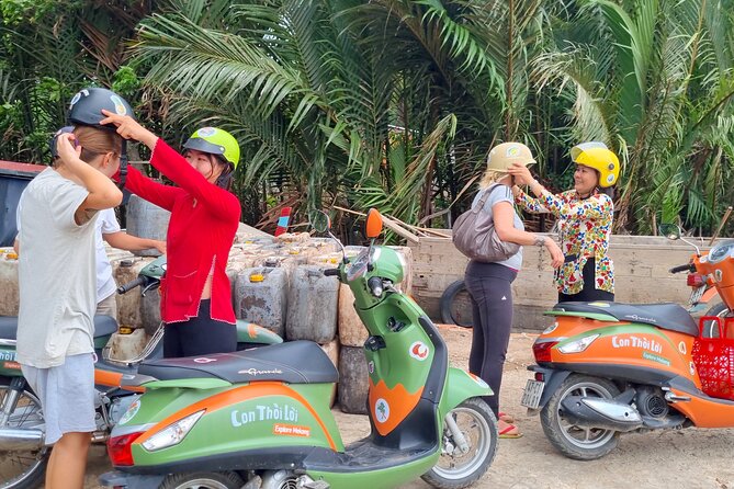 Mekong River Relaxing Sail boat cruise to Coconut Canals (1.5HRS) - Group Size, Staff Help, and the Language Reality