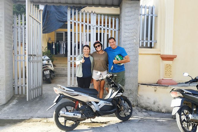 Motorbike Rental Ninh Binh - Choosing between automatic and manual without regrets
