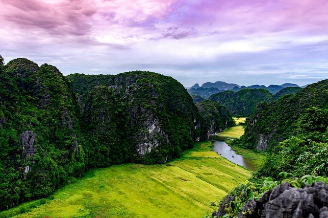 Motorbike Tour around Ninh Binh - First stop: the Hanoi start and the motorbike handoff