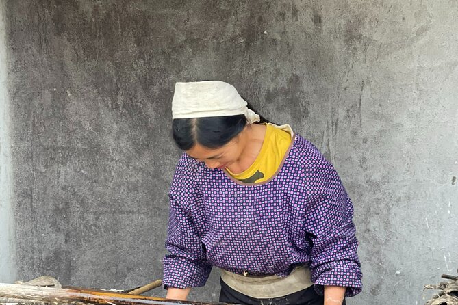 Mount Angel Eye and Craft Villages Half Day Tour by Motorbike - Dia Tren Paper Village: Nung An Papermaking in a Real Workshop