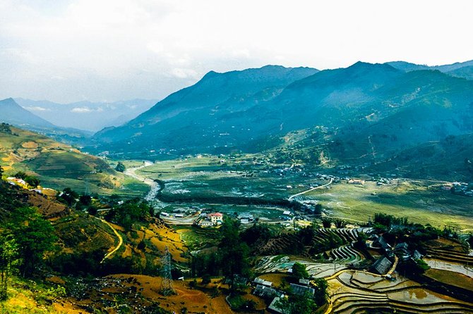 Mountain views & Rice Terraced Fields Hiking – 2D 1N - Meeting at Sapa Church and How the Day Starts