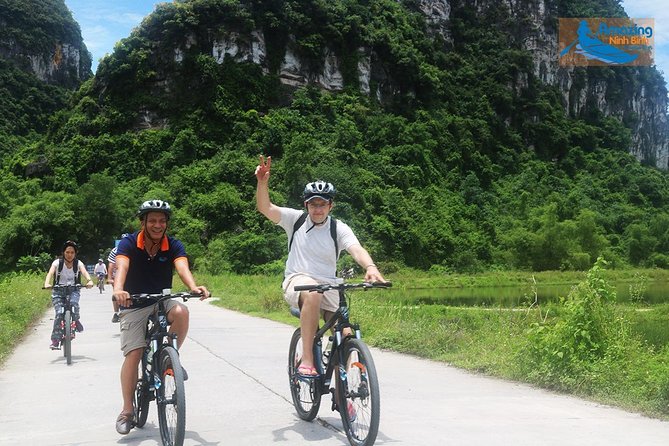 Mua Cave - Tam Coc - Bich Dong Day tour with transfer, local family & bike - Your Morning in Hanoi: Pickup, Transfers, and a 7:00 Start