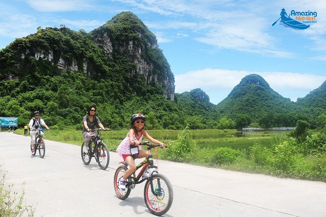 Mua Cave - Tam Coc - Bich Dong Day tour with transfer, local family & bike - Bike Through the Countryside + Local Lunch at a Family Home