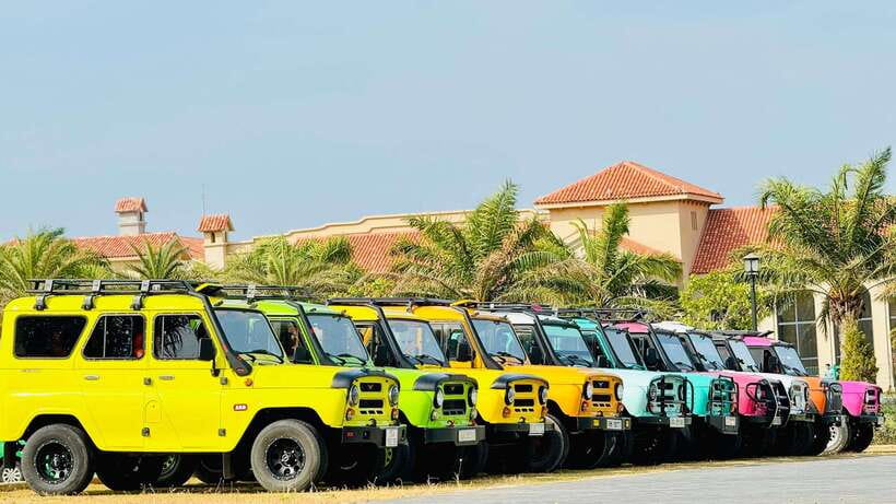 Mui Ne Group tour: Sunrise or Sunset Jeep Tour Sand Dunes - Red Sand Dunes + Sandboarding: Best Color, Best Motion