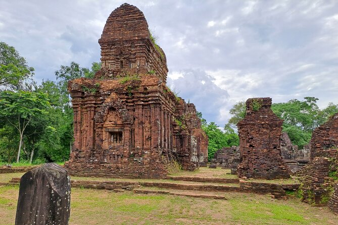 My Son Sanctuary and Marble Mountains from HOI AN OR DA NANG - Hindu Museum Time: Short Stop, Useful Context