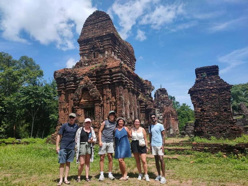 MY SON SANCTUARY - RICE PAPER MAKING DELUXE TOUR FROM DANANG - Điện Bàn stop: photo moment plus food tasting