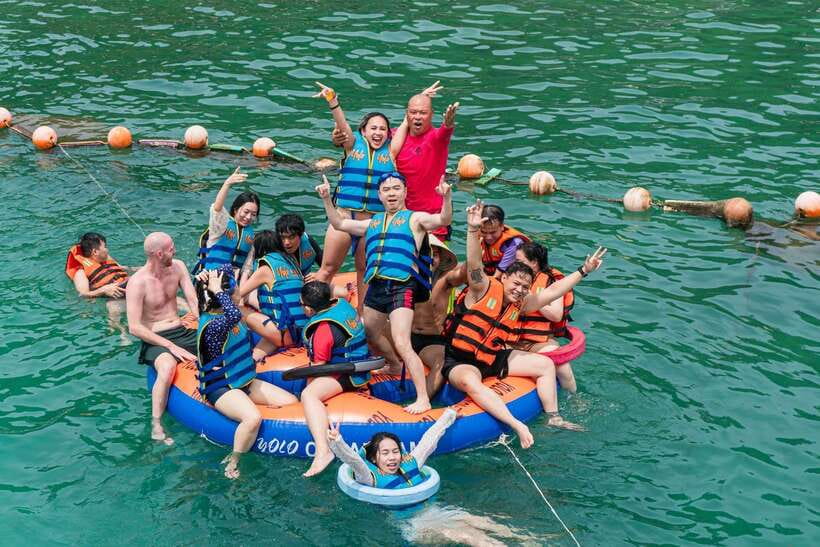 Nha Trang: Coral Reef Snorkeling, Mud Bath & Floating Bar - Con Sẻ Tre Tourist Village: Floating Bar Drinks, Water Slides, and SUP Time