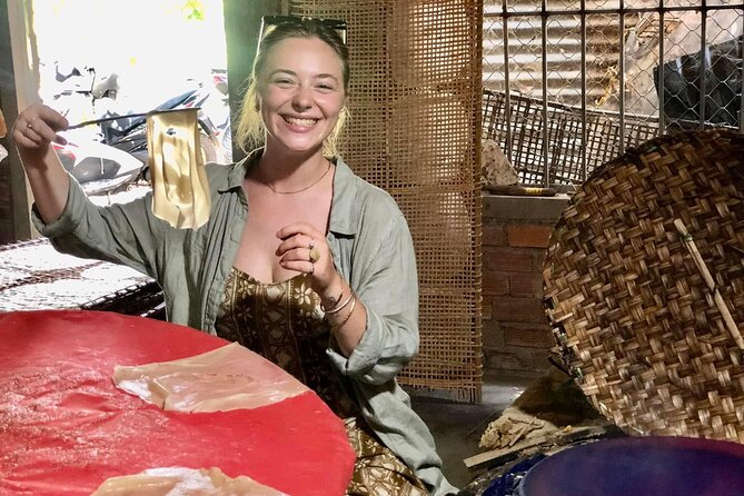 Nha Trang Half Day Motorbike Tour - Craft stop 1: conical hat, mat weaving, and sweet rice paper with a local family