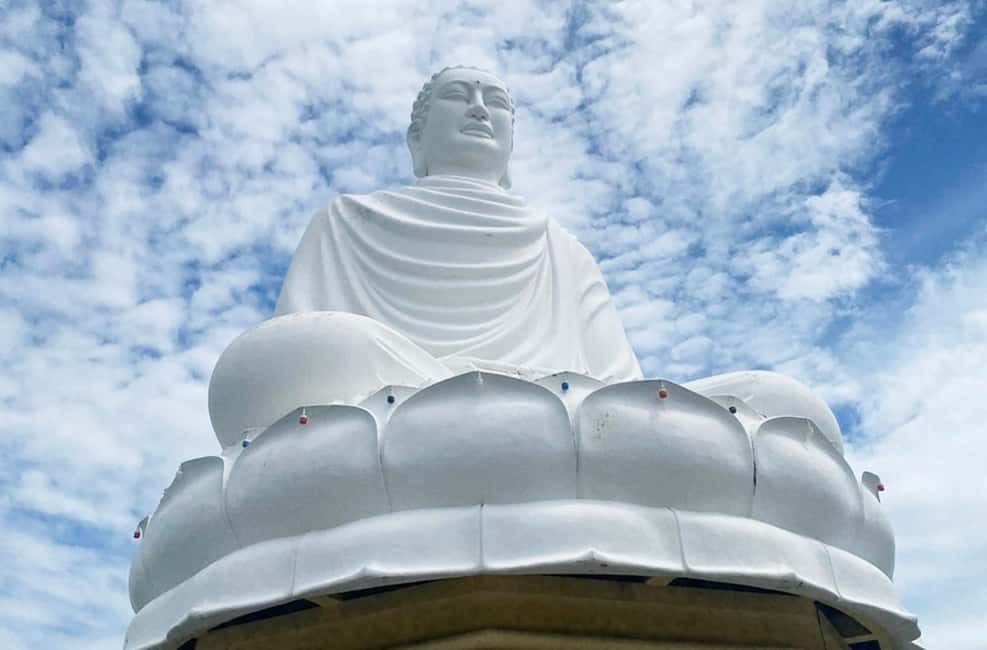 Nha Trang: Half-Day Private City Tour with Hotel Transfers - Chong promontory rocks: coffee, legends, and a coastal pause