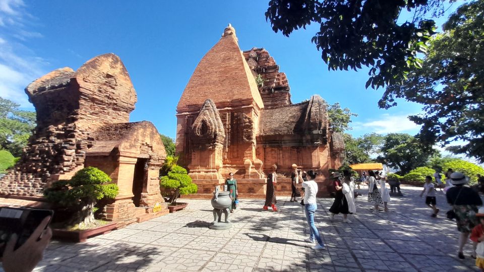 Nha Trang: Half-Day Private City Tour with Hotel Transfers - Chong Rock: music performance and the best views to climb for