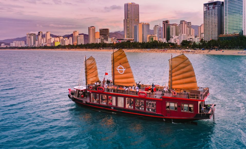 Nha Trang: Romantic Sunset Cocktails and Dinner Cruise - Lounge time after dinner: don’t rush the finish