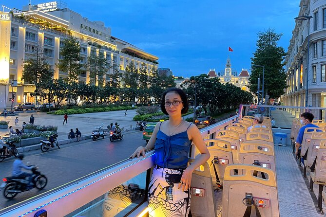 Night Bus Tour in Ho Chi Minh City - Audio guide and earphones: how to make sure you actually get the commentary