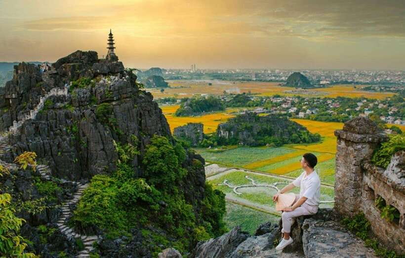 Ninh Binh 1-day tour Bai Dinh Trang An Mua Cave Small Group - Bai Dinh Pagoda: Electric Car Convenience and the 500 La Han