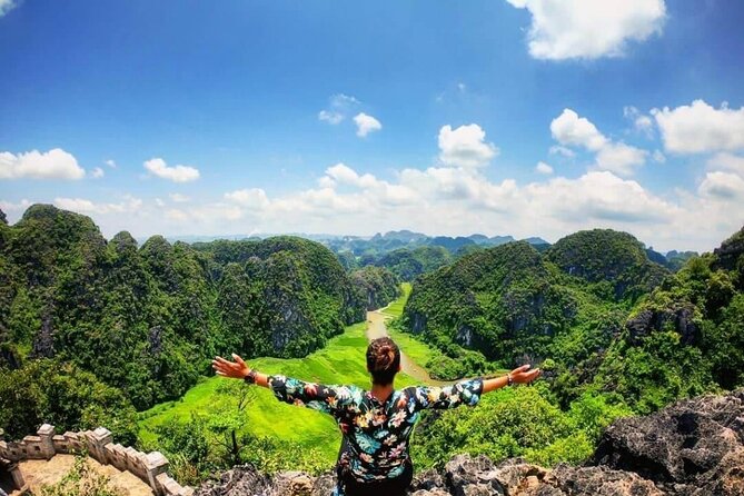 Ninh Binh 1 day tour UNESCO World Heritage: BAI DINH PAGODA - TRANG AN -MUA CAVE - The practical reality: transfers, crowds, and how to enjoy the ride