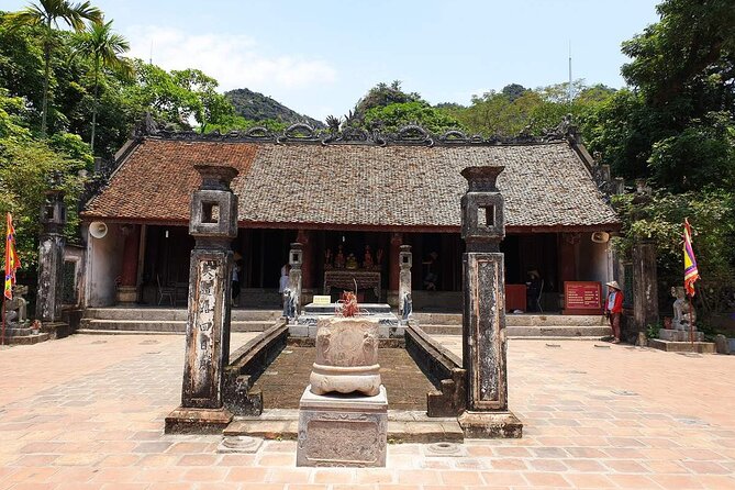 Ninh Binh 1 day trip with Hoa Lu- Tam Coc boat & Cycling village - A long day that packs Hoa Lu, Tam Coc boats, and village cycling