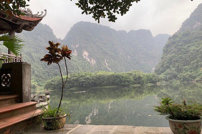Ninh Binh 2 Days 1 Night - Small Group Tour From Hanoi - Hoa Lu temples of the Dinh & Le Dynasties: ending with old Vietnam