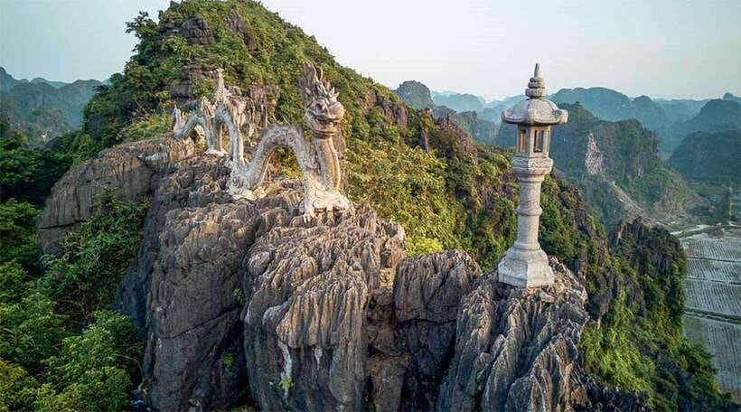 Ninh Binh: Bai Dinh, Trang An, and Mua Cave Small-Group Tour - Entering Bai Dinh Pagoda: Vietnam’s biggest Buddhist complex day