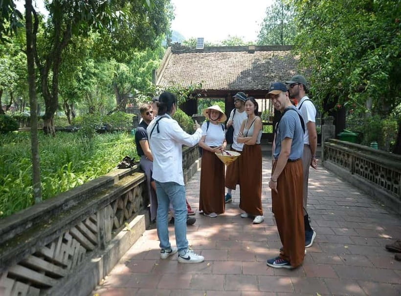 Ninh Binh Cycling Tour: Tam Coc Boat, Mua Cave & Rural Life - Bich Dong Pagoda: the three-level climb for views and photos