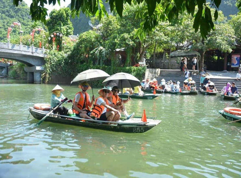 Ninh Binh Cycling Tour: Tam Coc Boat, Mua Cave & Rural Life - Hang Múa / Mua Cave: nearly 500 steps to the skyline