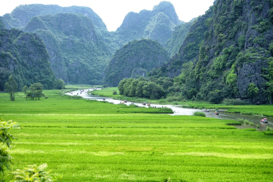 Ninh Binh Daily: Hoa Lu, Mua Cave, Tam Coc, Bike & Swimming - Vietnamese Set Menu Lunch at the Bungalow