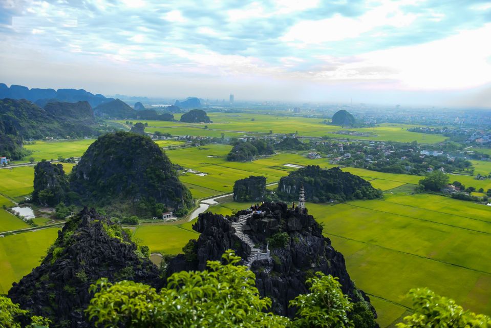 Ninh Binh Daily: Hoa Lu, Mua Cave, Tam Coc, Bike & Swimming - Tam Coc Sampan Boat: Hang Ca, Hang Hai, Hang Ba