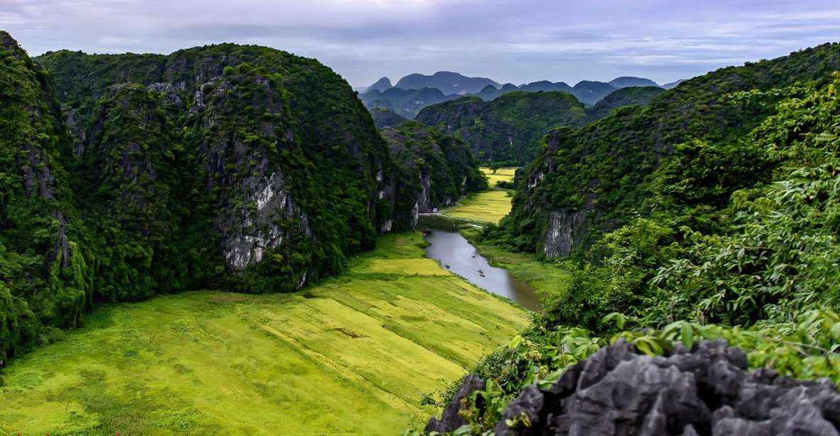 Ninh Binh Daily: Hoa Lu, Mua Cave, Tam Coc, Bike & Swimming - Hoa Lu (Dai Co Viet) Stop: Ancient Capital at Human Scale