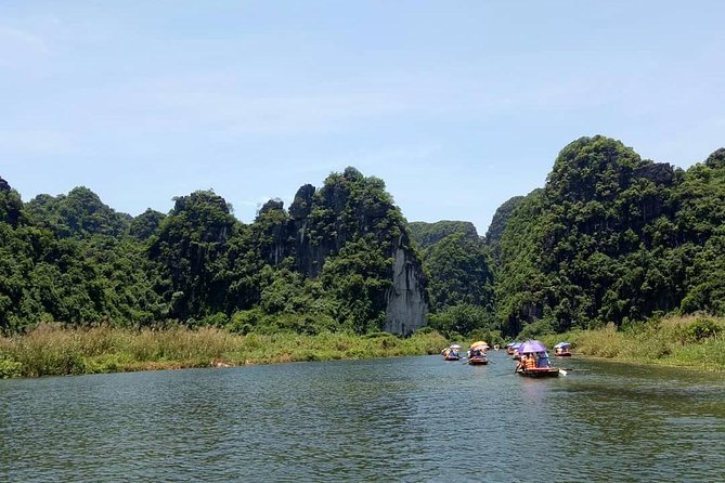 Ninh Binh Daily Tour: Hoa Lu - Am Tien Cave- Trang An boat ride - Lunch at a Local Restaurant: The Break That Keeps the Schedule Human
