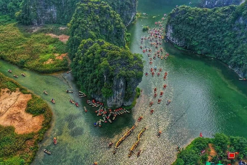 Ninh Binh Day Tour: Hoa Lu, Trang An Mua Cave, Boat Ride - Tam Coc bamboo boat ride: Hang Ca, Hang Hai, Hang Ba