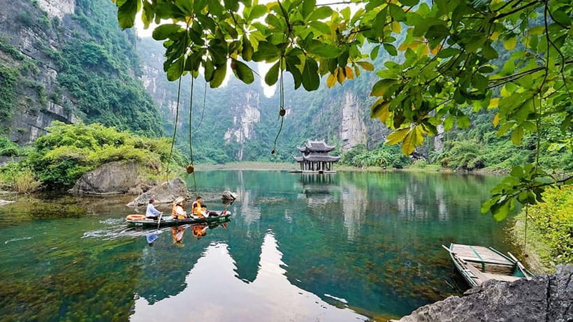 Ninh Binh Day Tour: Hoa Lu, Trang An Mua Cave, Boat Ride - Hoa Lu ancient capital: temples, legends, and a quick lesson in how Vietnam changed