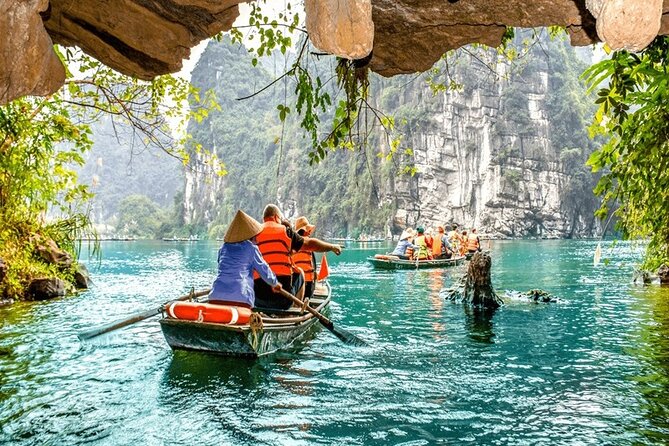 Ninh Binh Day Tour Tam Coc Mua Cave Hoa Lu Buffet Lunch Limousine - Transport comfort and guide quality: what’s included (and what you should confirm)