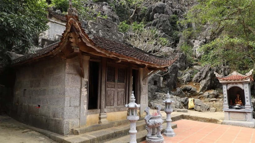Ninh Binh E-bike Tour: Tam Coc Rural Life, Bich Dong & Dundj - What to bring for a comfortable e-bike half-day