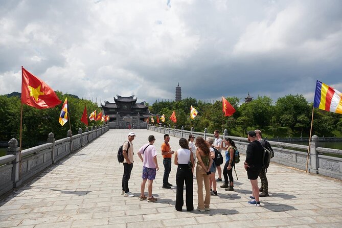 NINH BINH Full-day Tour From HA NOI By Limousine - Mua Caves and the climb to Lying Dragon Mountain
