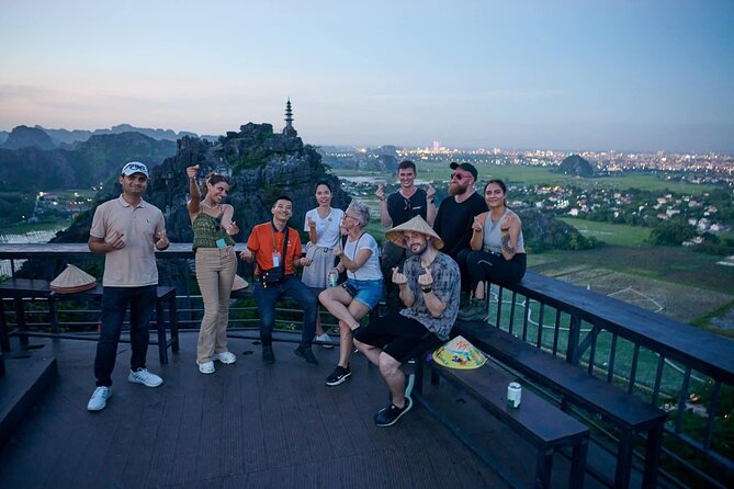 NINH BINH Full-day Tour From HA NOI By Limousine - Tam Coc by bamboo boat: the scenery people compare to Halong Bay
