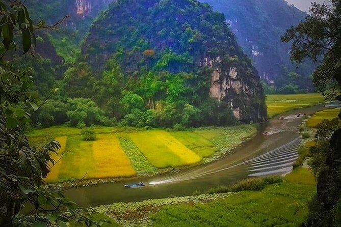 Ninh Binh Full-Day Tour Hoa Lu Tam Coc Cycling, Boat,Buffet Lunch - Hoa Lu Temples: First Capital Vibes Without the Big-City Noise