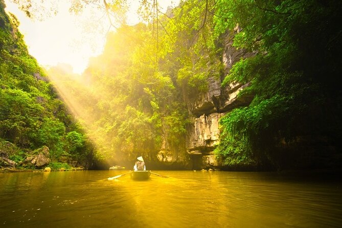 Ninh Binh Full-Day Tour Hoa Lu Tam Coc Cycling, Boat,Buffet Lunch - A Ninh Binh Lunch That Actually Sits Well