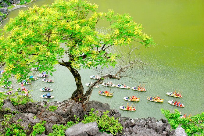 Ninh Binh Full Day Tour with Hoa Lu, Trang An and Mua Cave - Group size and how the day stays organized