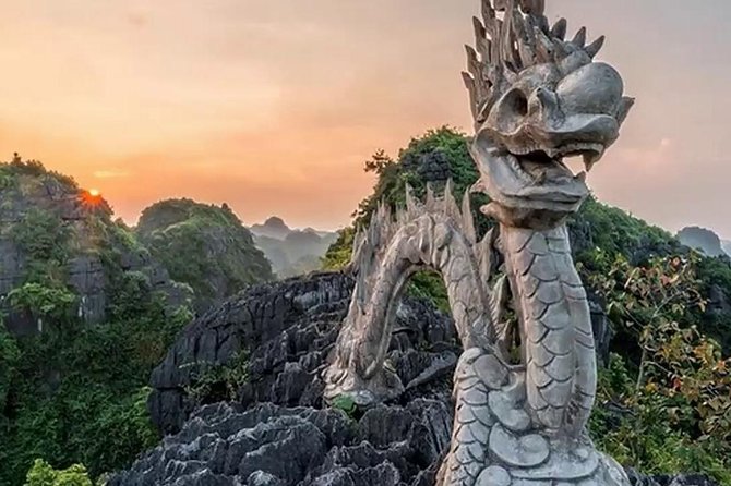 Ninh Binh-Hoa Lu-Tam Coc - Mua cave - Dragon Mountain Hiking 1 Day Tour - Hoa Lư District: start with the ancient setting