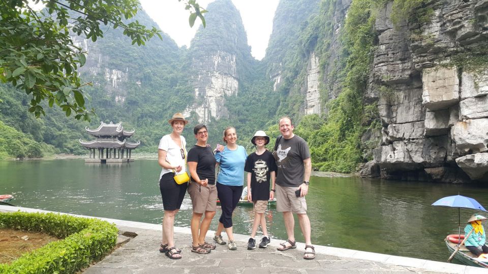 Ninh Binh: Hoa Lu, Trang An and Mua Caves Hiking Day Trip - A Fast Route to Hoa Lu, Trang An, and Mua Cave