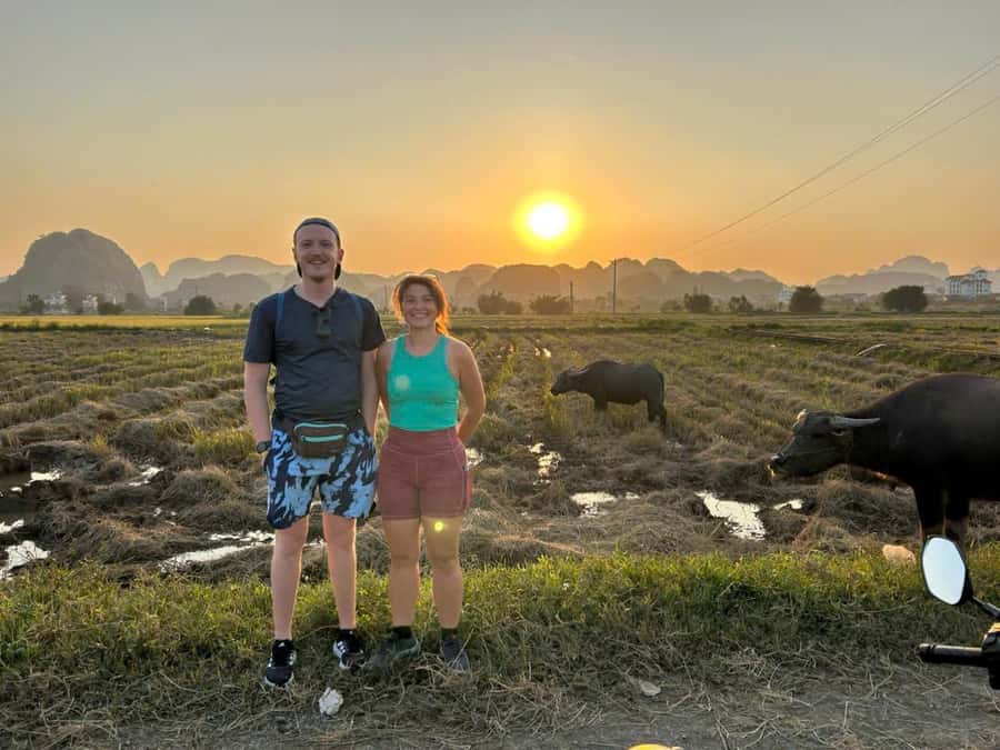 Ninh Binh Jeep Tour: Trang An Boat Ride, Bich Dong, Mua Cave - Guide Support and Group Comfort: What to Expect Day-Of