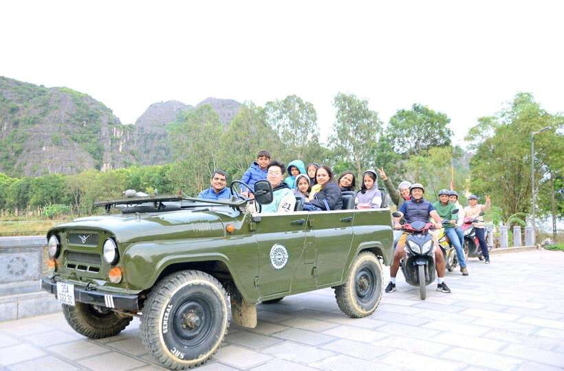 Ninh Binh Jeep tour:2 hours visit Bich Dong, Thai Vi temple - Thung Nang: countryside views and a glimpse of everyday life