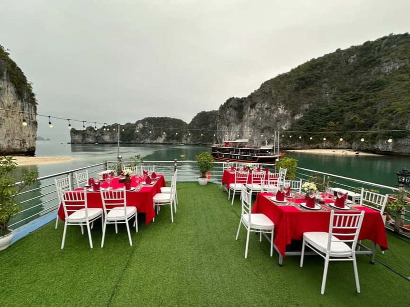 Ninh Binh: Lan Ha, Halong bay classic cruises, small group - Sunset on the Gulf of Tonkin: when the cruise turns romantic