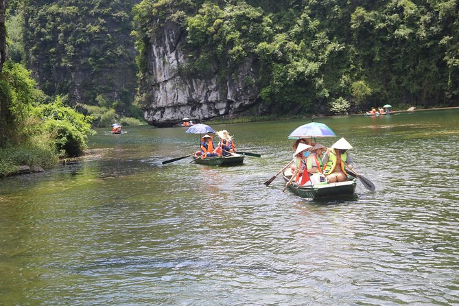 Ninh Binh Luxury Tour 2 Days 1 night by limousine See Hidden Gems - Cycling the Ninh Hai Village Lanes and Valley Roads