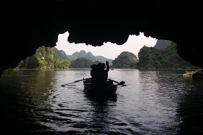 NINH BINH MEMORABLE DAY: Hoa Lu, Mua Cave, boat trip Tam Coc, Trang An optional - Lunch, Bikes, and the Practical Stuff That Makes a Full Day Work
