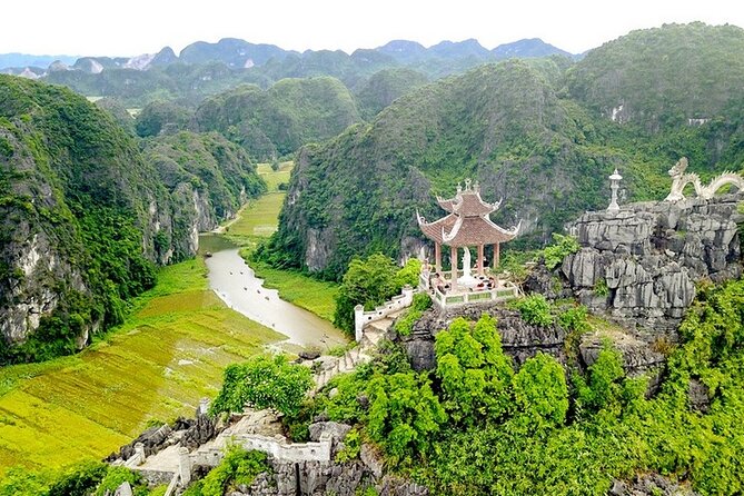 Ninh Binh Small Group 1 Day Tour: Hoa Lu, Tam Coc, and Mua Cave - Hoa Lu Ancient Capital: temples that explain why the region mattered