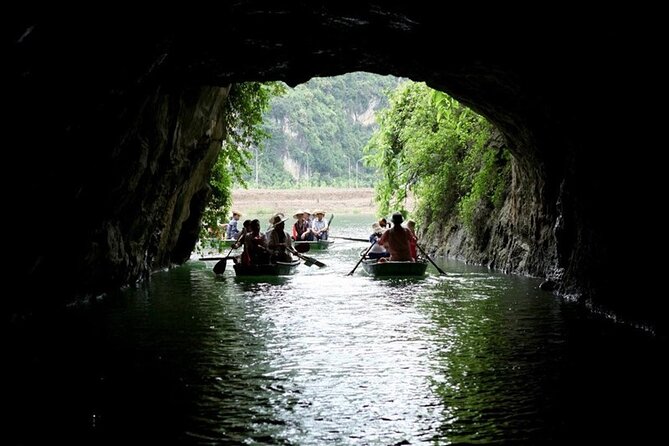 Ninh Binh Tour: Deluxe & Small Group Tam Coc Hoa Lu - Boat, Biking, Buffet Lunch - Comfort and group dynamics: why the small-group limit matters