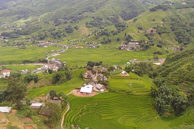 One day Trekking in Sapa and Muong Hoa Valley with local guide - Ta Van Village and the Hmong and Giay Way of Life