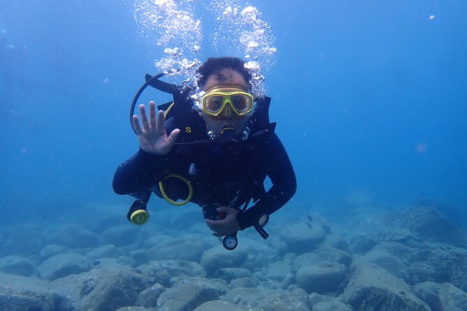 PADI Open Water Diver Course | For beginners - Theory day: five chapters, videos, and a real exam